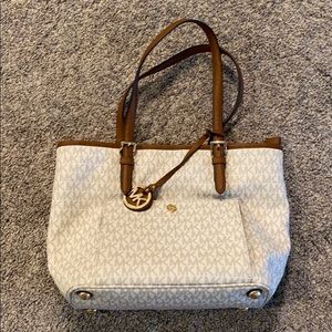 Michael Kors vanilla handbag